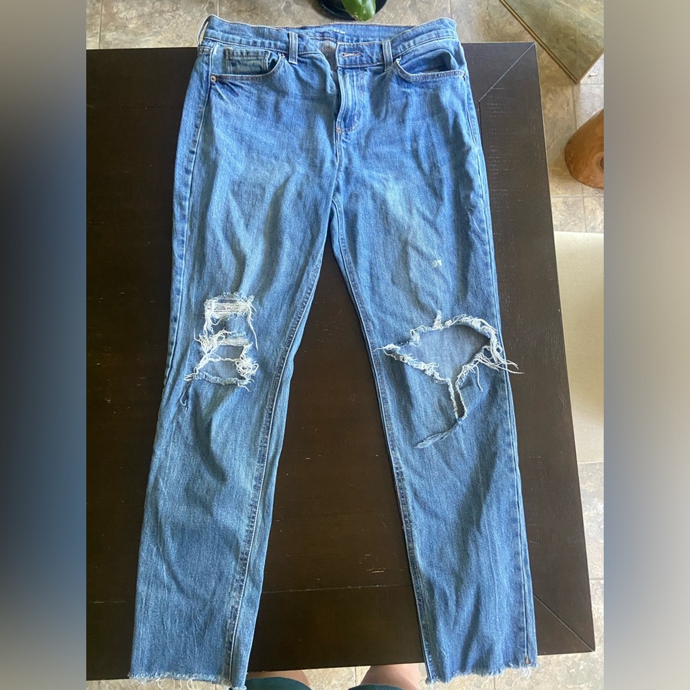 Women’s Ripped Jeans